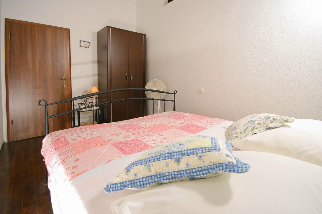 Apartments Parcela سيغيت فغانييتْسا الغرفة الصورة